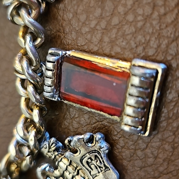 Vintage Medieval Renaissance Castlecore Shield Glass Charm Chain Bracelet - Picture 10 of 15